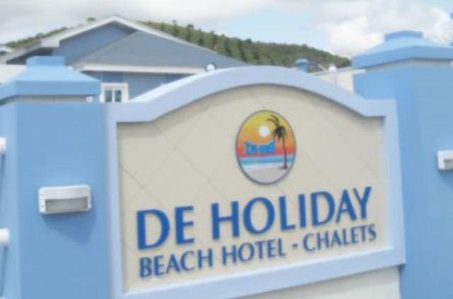 De Holiday Beach Hotel Kokrobite Экстерьер фото